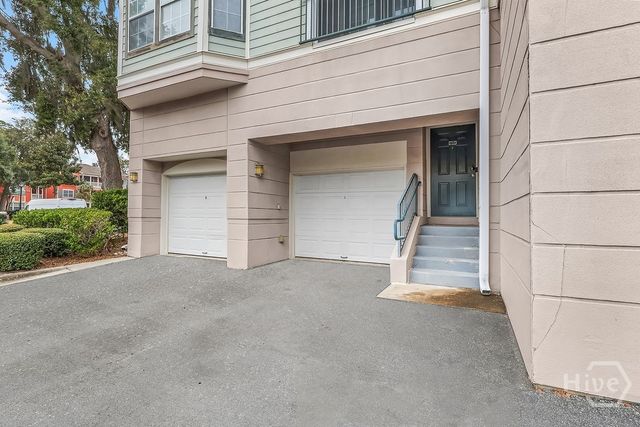 1312 Whitemarsh Way, Savannah, GA 31410