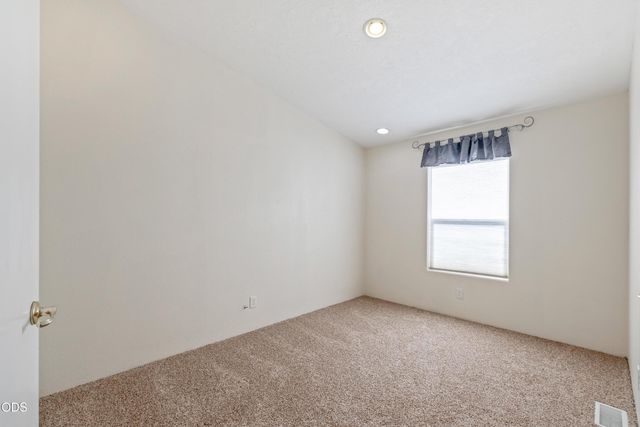 52555 Railroad Street, La Pine, OR 97739