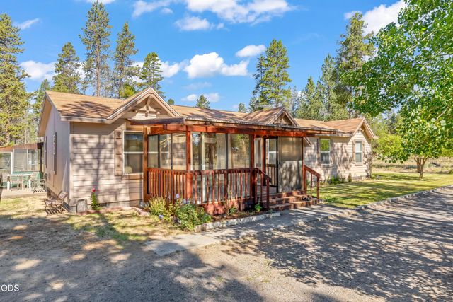 52555 Railroad Street, La Pine, OR 97739