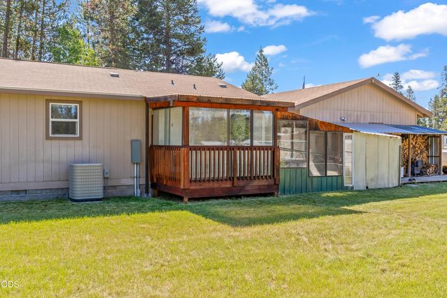 52555 Railroad Street, La Pine, OR 97739