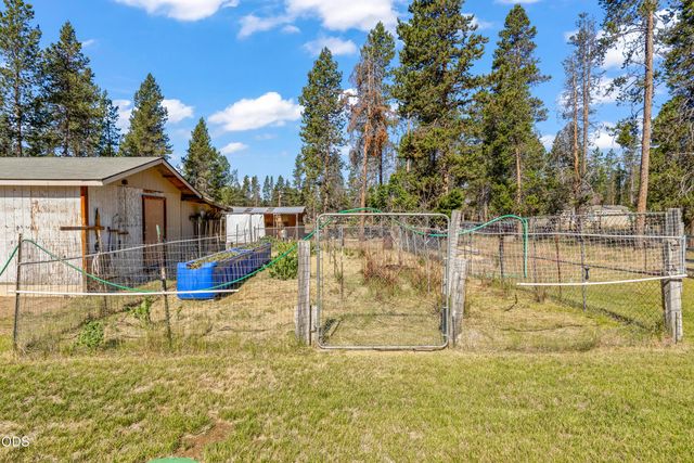 52555 Railroad Street, La Pine, OR 97739