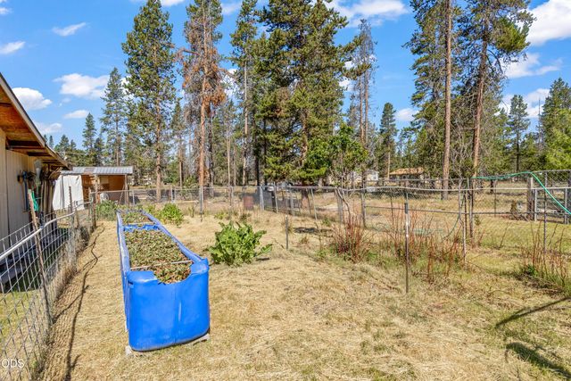 52555 Railroad Street, La Pine, OR 97739