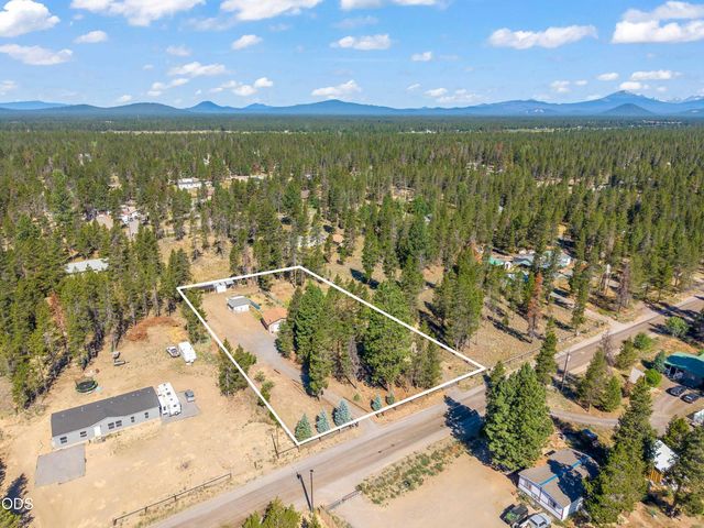52555 Railroad Street, La Pine, OR 97739