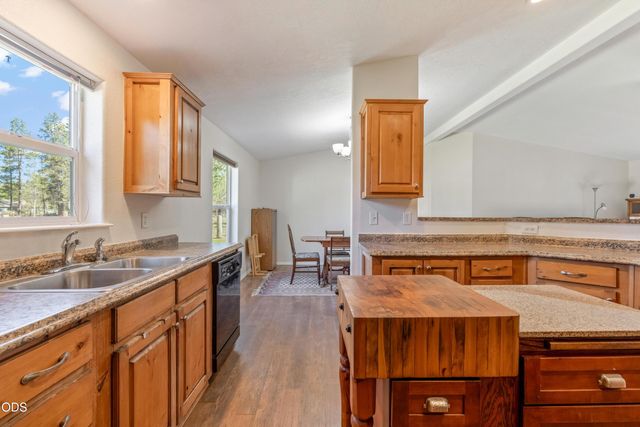 52555 Railroad Street, La Pine, OR 97739