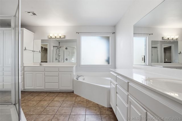 20586 E 47th Street, Broken Arrow, OK 74014