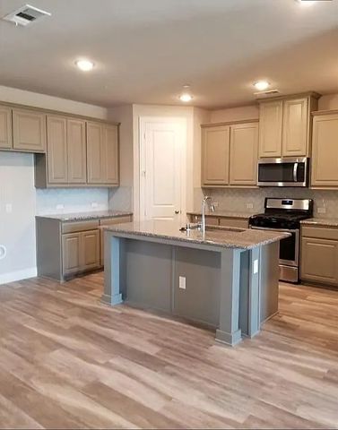 904 Estelle Drive, Euless, TX 76040