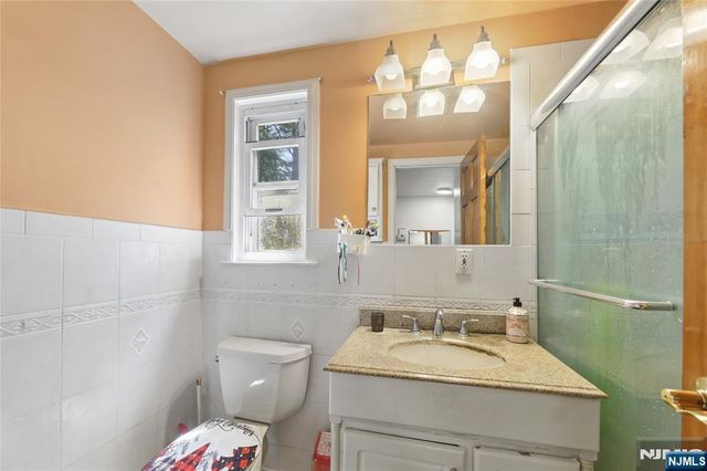 9 Smith Street, Closter, NJ 07624