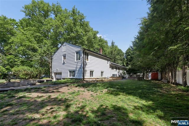 9 Smith Street, Closter, NJ 07624