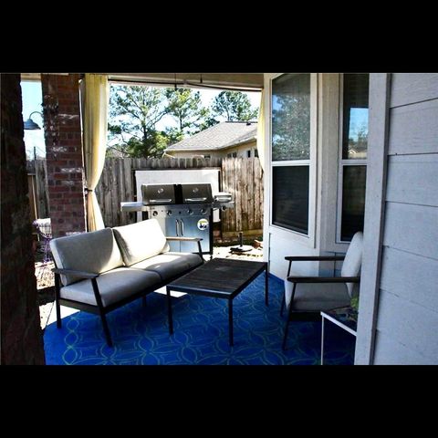 7006 Durango Creek Drive, Magnolia, TX 77354