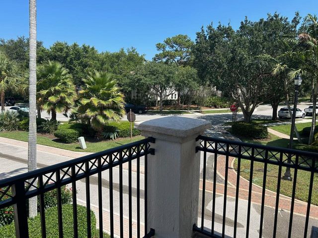 156 Evergrene Parkway, Palm Beach Gardens, FL 33410