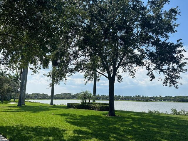 156 Evergrene Parkway, Palm Beach Gardens, FL 33410