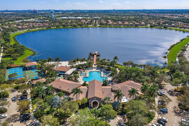 156 Evergrene Parkway, Palm Beach Gardens, FL 33410