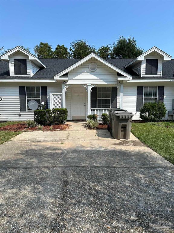 5602 West Shore Dr B, Pensacola, FL 32526