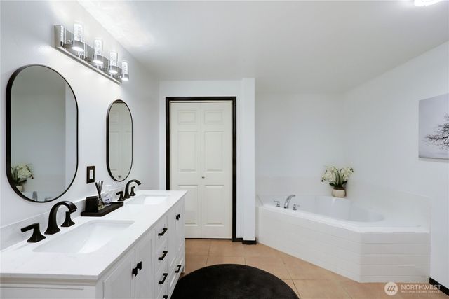 2028 NW Misty Ridge Lane, Silverdale, WA 98383