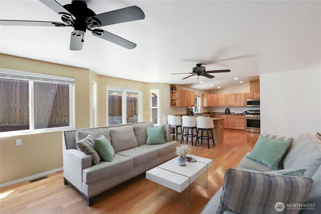 2028 NW Misty Ridge Lane, Silverdale, WA 98383
