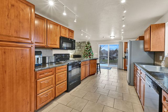 1629 E JUNIPER ST, Layton, UT 84040