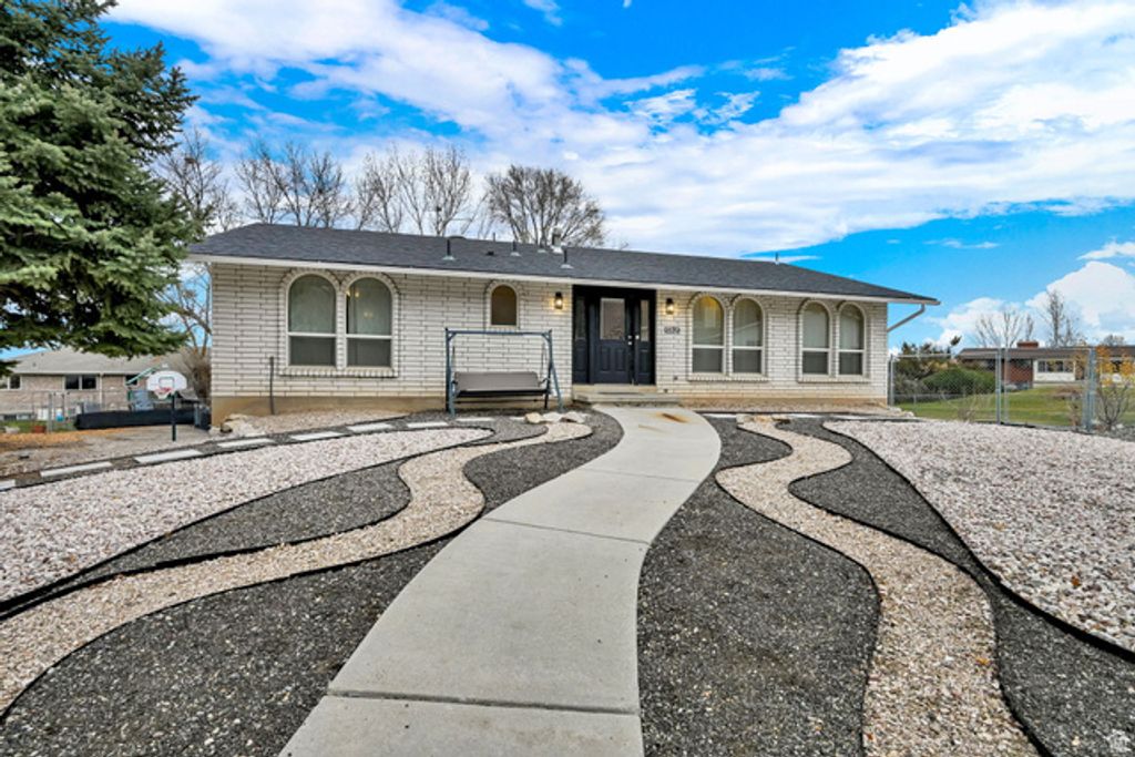 1629 E JUNIPER ST, Layton, UT 84040