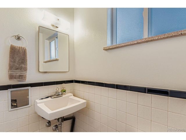 1551 Atwood St, Longmont, CO 80501