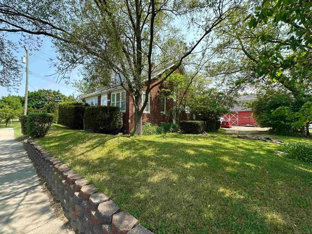 39044 Dodge Park Road, Sterling Heights, MI 48313