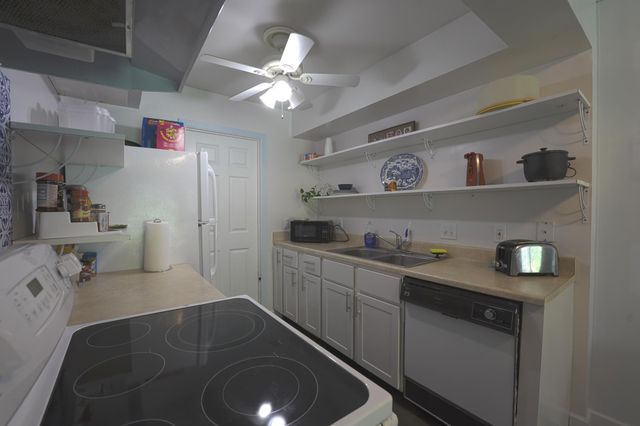 2829 67th Lane N, Brooklyn Center, MN 55430