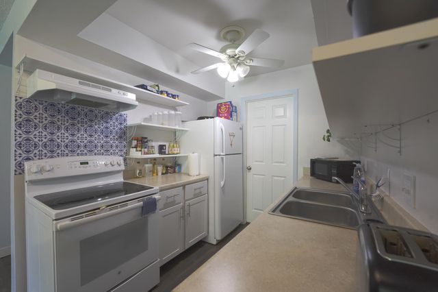 2829 67th Lane N, Brooklyn Center, MN 55430