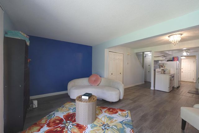 2829 67th Lane N, Brooklyn Center, MN 55430