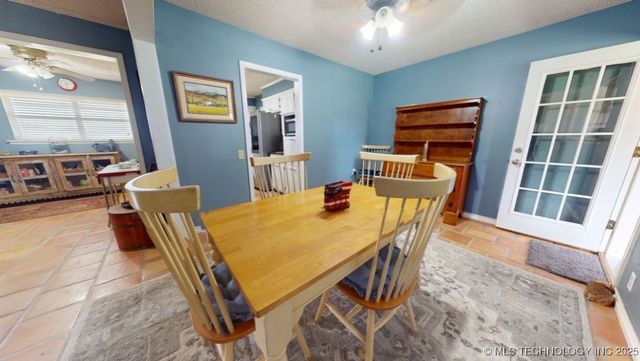 2064 Highway 77 Highway S, Davis, OK 73030