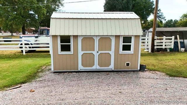 2064 Highway 77 Highway S, Davis, OK 73030