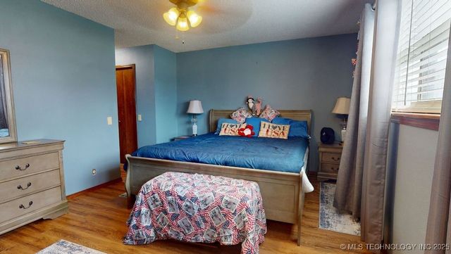 2064 Highway 77 Highway S, Davis, OK 73030