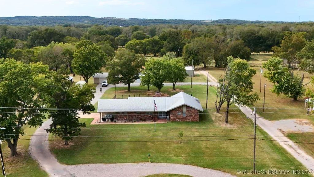 2064 Highway 77 Highway S, Davis, OK 73030