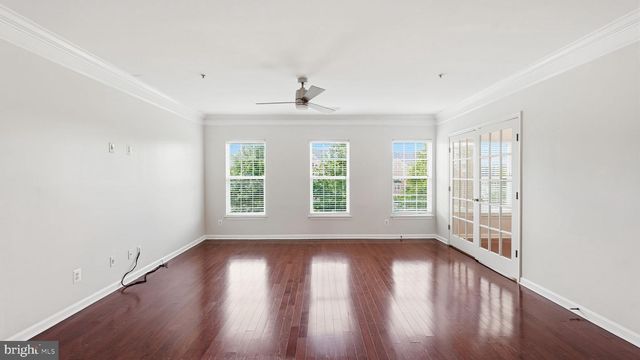15360 KENSINGTON PARK DR, Woodbridge, VA 22191