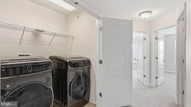 15360 KENSINGTON PARK DR, Woodbridge, VA 22191