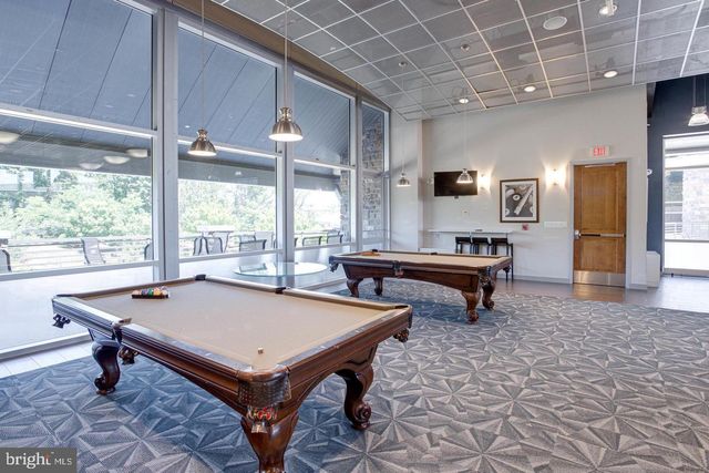 15360 KENSINGTON PARK DR, Woodbridge, VA 22191