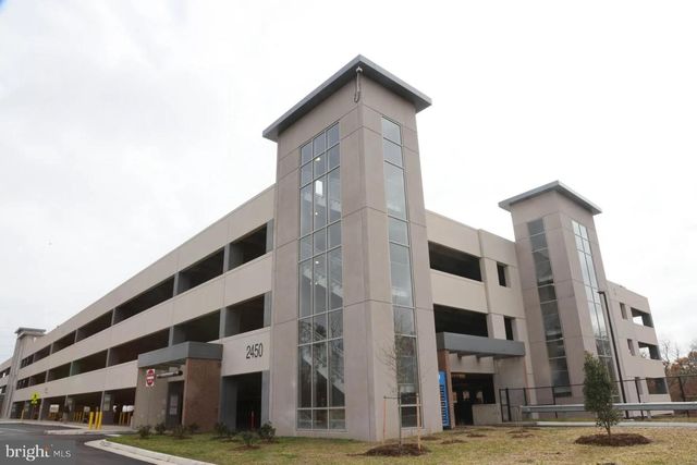 15360 KENSINGTON PARK DR, Woodbridge, VA 22191