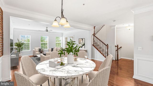 15360 KENSINGTON PARK DR, Woodbridge, VA 22191