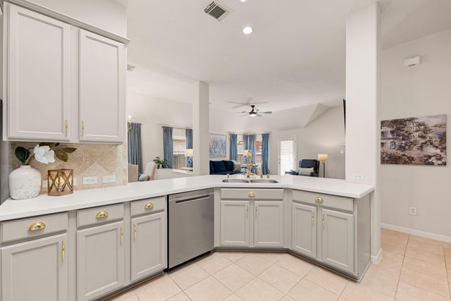 20707 Sapphire Lake Road, Richmond, TX 77407