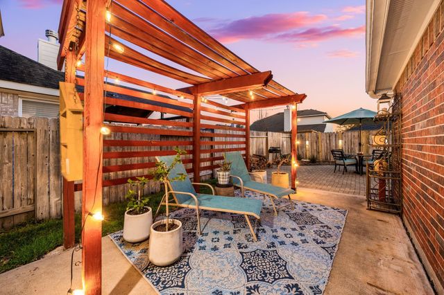 20707 Sapphire Lake Road, Richmond, TX 77407