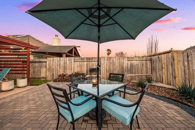 20707 Sapphire Lake Road, Richmond, TX 77407