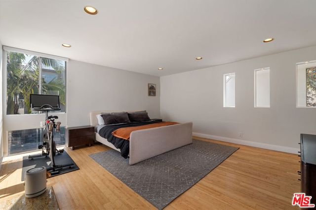 11925 Goshen Avenue 4, Los Angeles, CA 90049