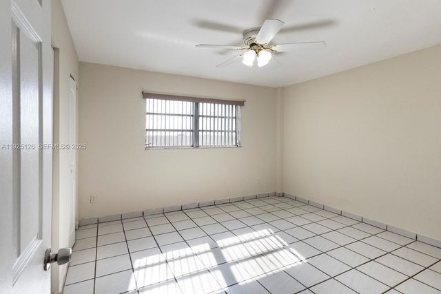 460 E 23rd St 302, Hialeah, FL 33013