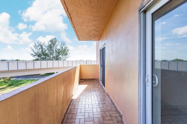 460 E 23rd St 302, Hialeah, FL 33013