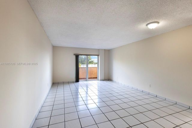 460 E 23rd St 302, Hialeah, FL 33013