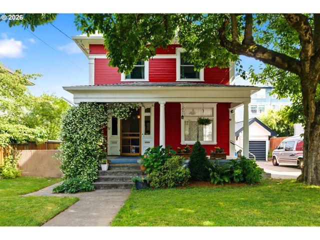 2003 Ne HALSEY St, Portland, OR 97232