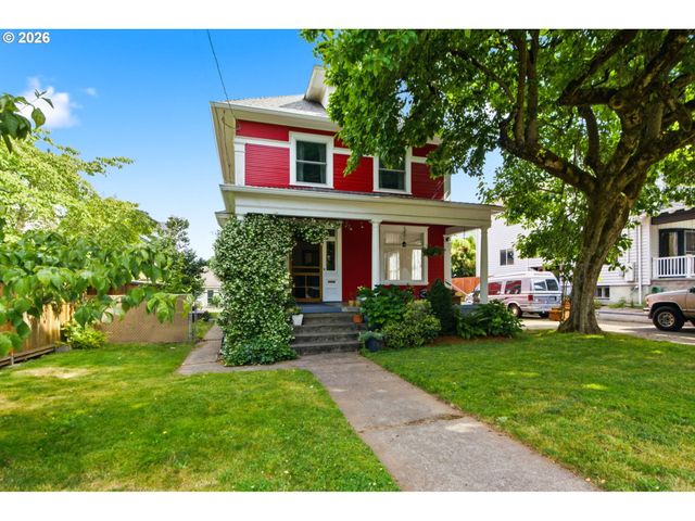 2003 Ne HALSEY St, Portland, OR 97232