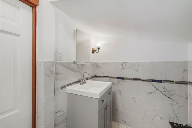 674 Jefferson Avenue, Buffalo, NY 14204