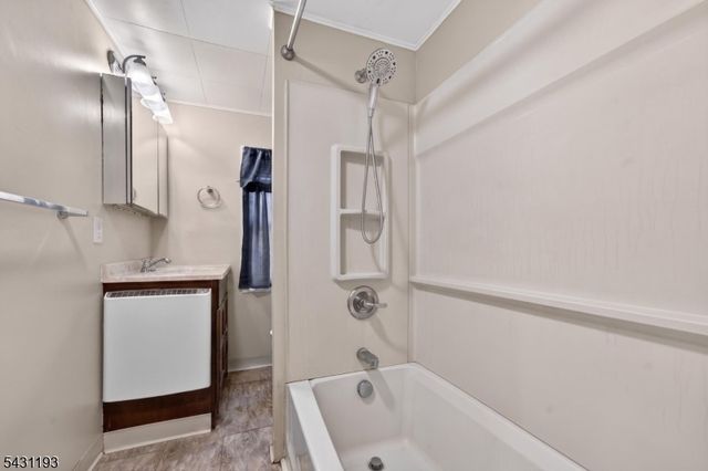 319 Center St 2, Phillipsburg Town, NJ 08865