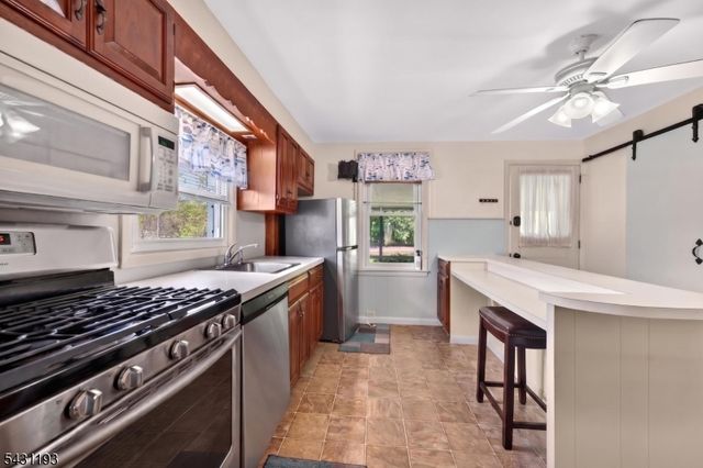 319 Center St 2, Phillipsburg Town, NJ 08865