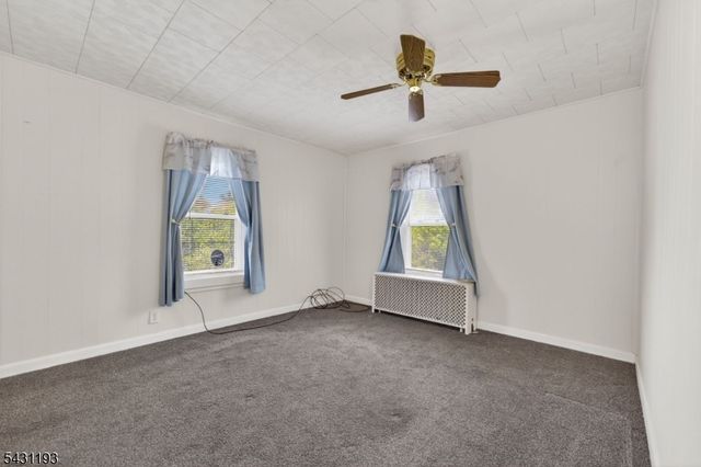 319 Center St 2, Phillipsburg Town, NJ 08865