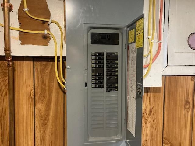 726 13th Street N, Virginia, MN 55792