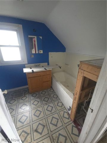 105 W Ely Street, Alliance, OH 44601
